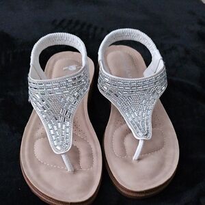 Beaded White Thong Sandals with Cushioned Footbed